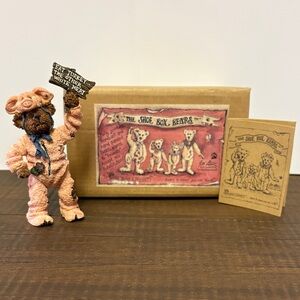 The Shoe Box Bears Figurine with Box - Style # 3231- Pigadilly Honeyglaze